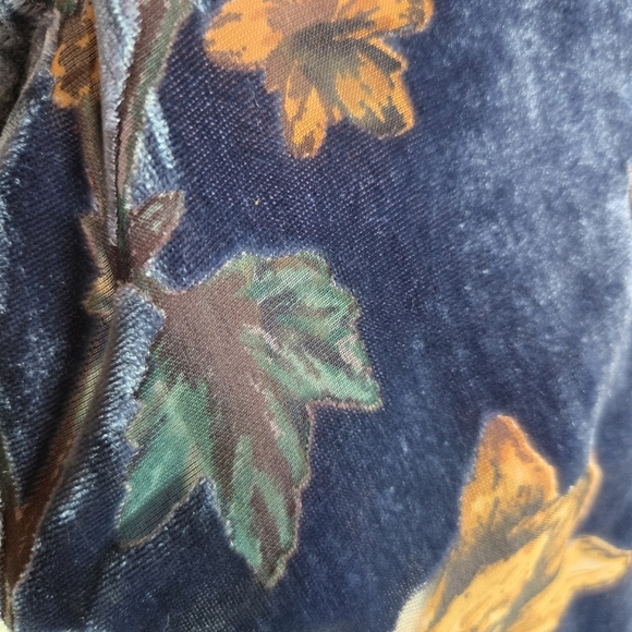 Another Love Acacia Burnout Floral Velvet Tank Top New - Picture 7 of 11